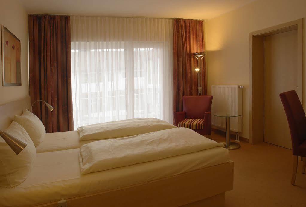 Parkhotel นุมเบรกต์ ภายนอก รูปภาพ